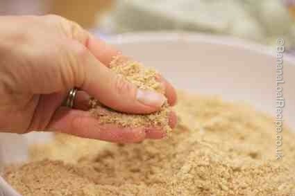 using rubbing in method to make a banana loaf cake